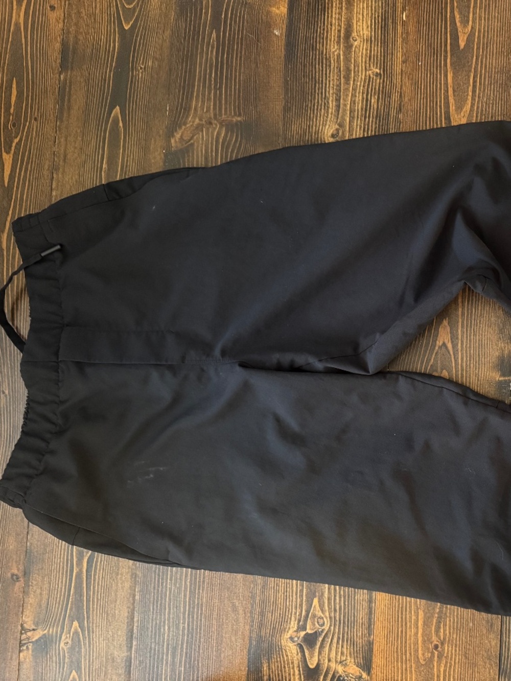 Men’s black lululemon pants